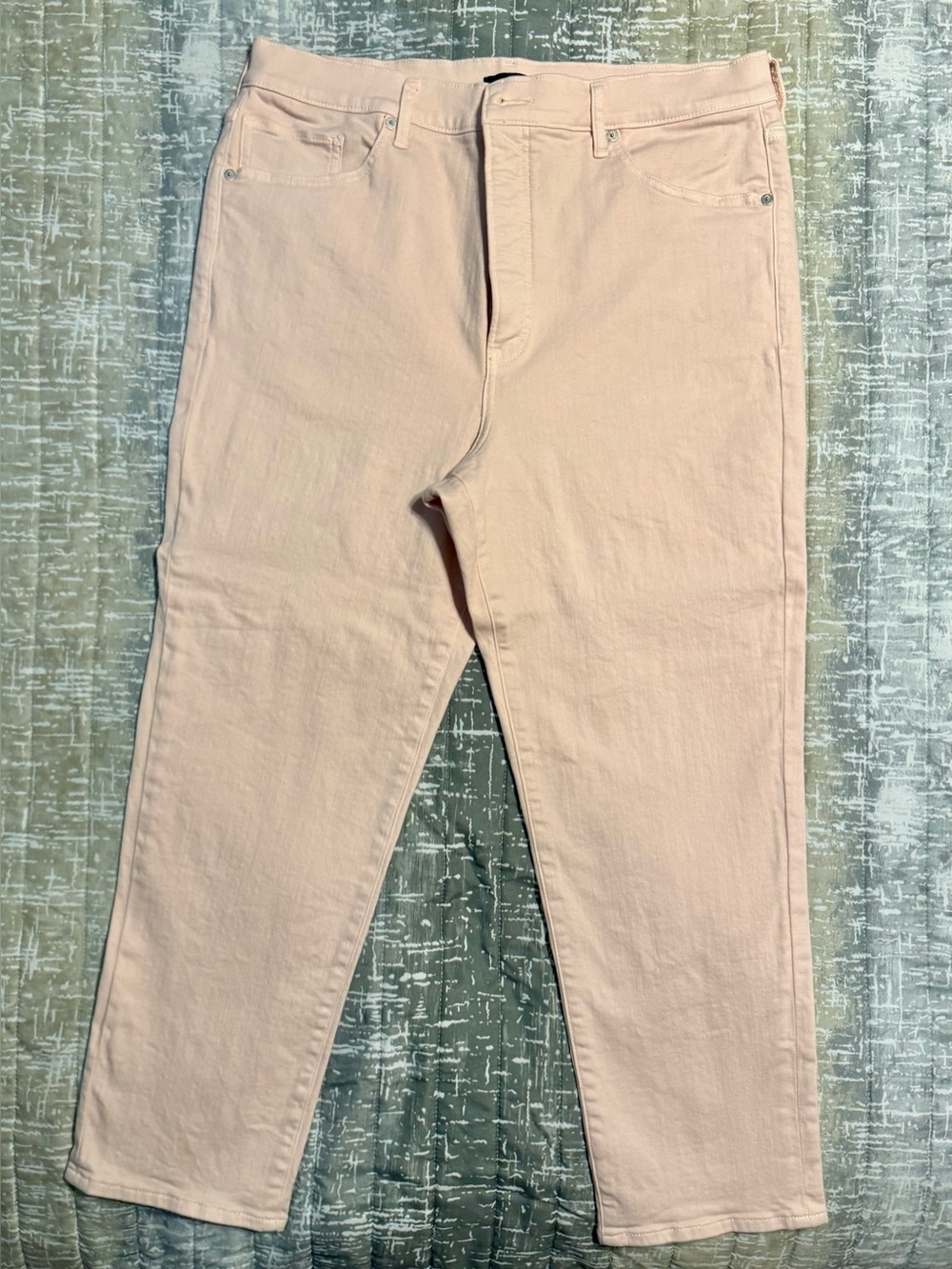 Express - NWOT - Women's Light Pink High-Rise Jeans - Size 14 (Not Plus)